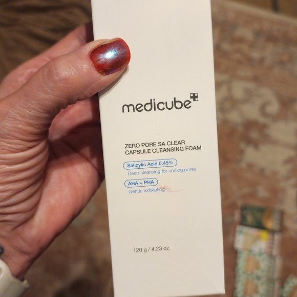 Medicube Bundle - Picture 2 of 8